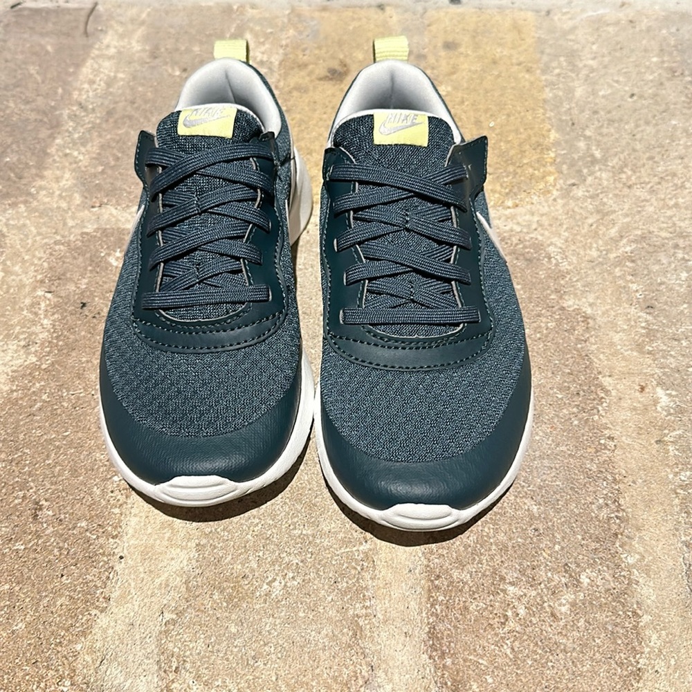 Nike Tanjun EasyOn